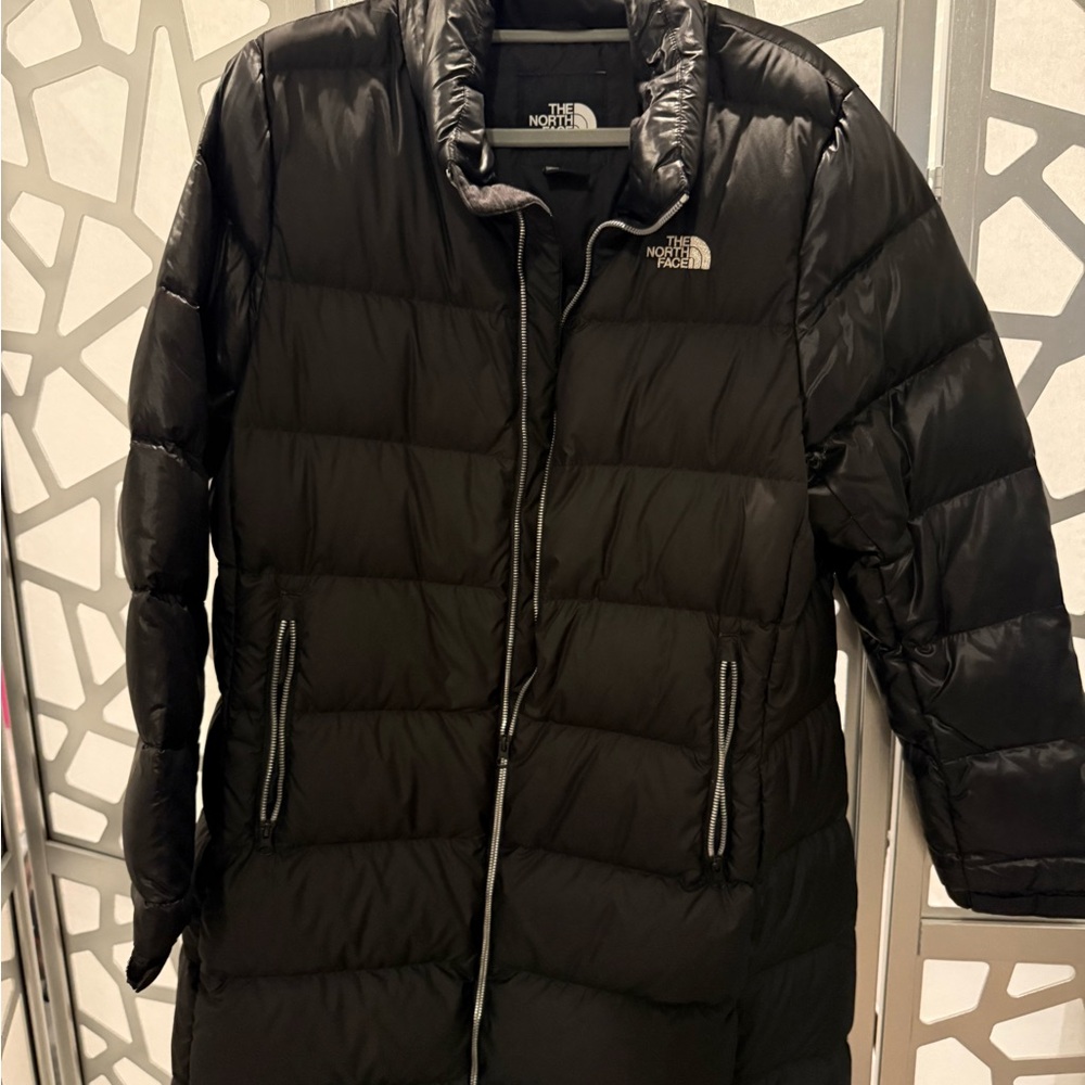 The North Face Women's Classic Black Puffer Coat (no hood) XL